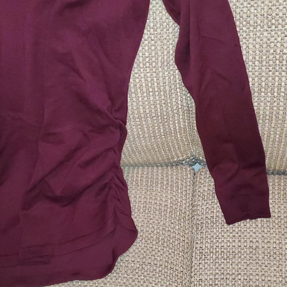 *Sexy Red Sweater - Picture 3 of 3